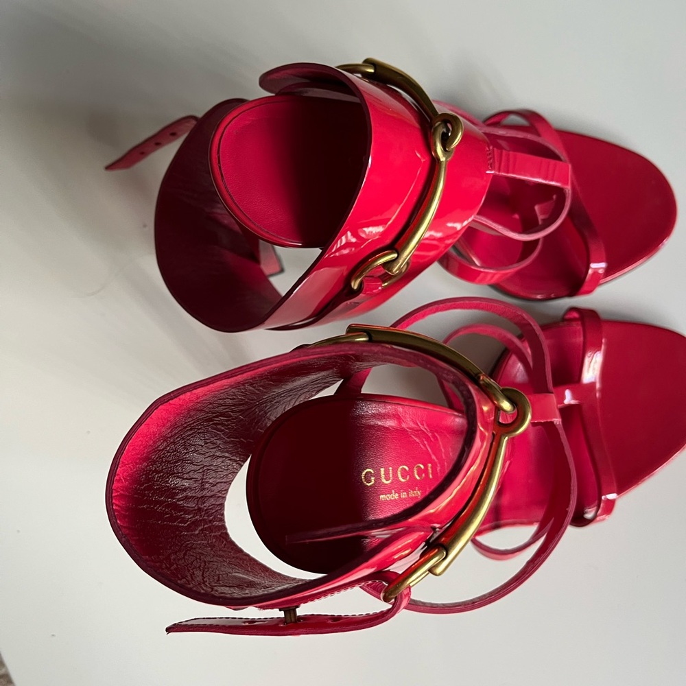 Authentic Color Popping Gucci!!! - Picture 2 of 3